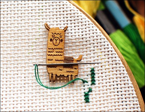 (image for) Llama Wood Needle Minder - Click Image to Close