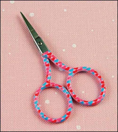 Red and Pink Hearts Embroidery Scissors - Click Image to Close