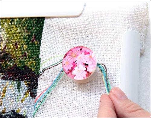 (image for) Light Pink Floral Parking Bobbins, pack of 2 - Click Image to Close