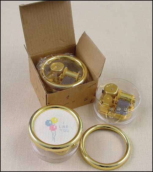 (image for) Edelweiss Music Box - Click Image to Close