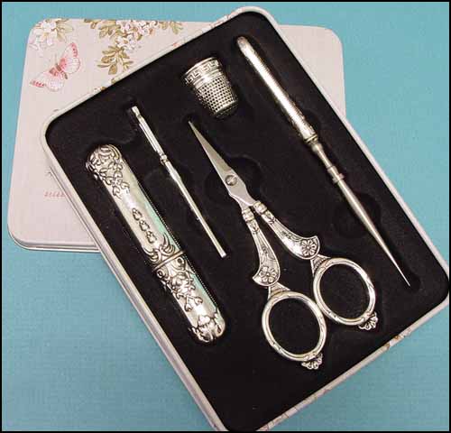 Silver Scissors Set in Gift Box - Click Image to Close